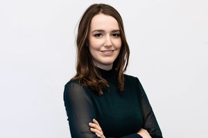 Vanessa
                                                      Löser-Schott